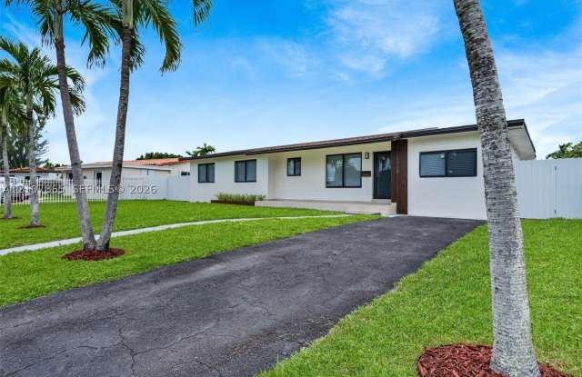 1700 SW 71st Ct Gallery 3