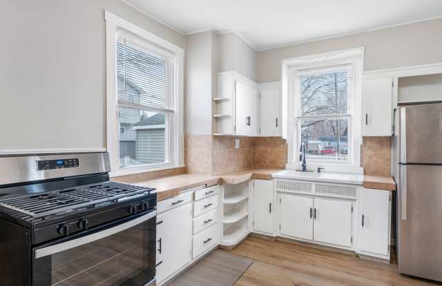 Newly Upgraded Duplex Unit for Rent – Modern Kitchen  Bathroom | Gloucester, NJ photos photos