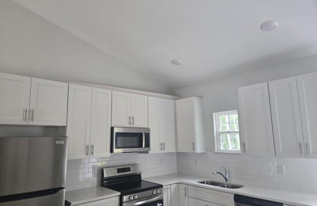 1715 Ward Cir Gallery 3