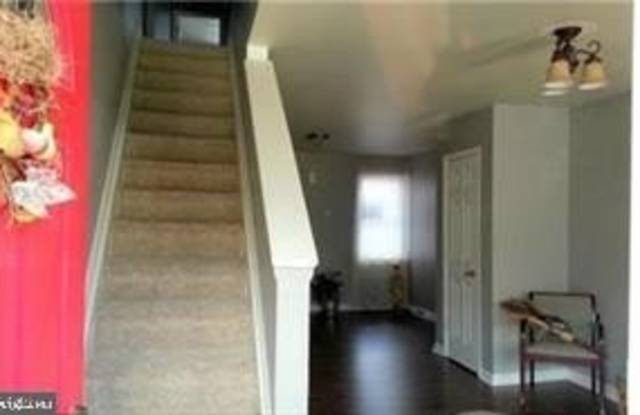 2604 LAURETTA AVENUE Gallery 2