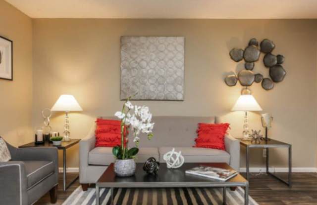 14033 Oak Meadows Gallery 4