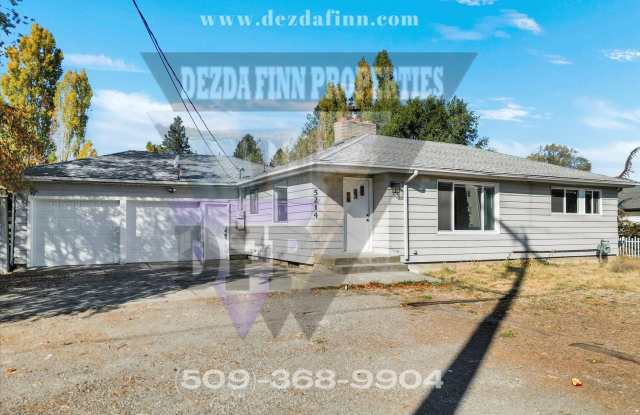South Hill 3 bedroom on 1/3 acre lot! photos photos