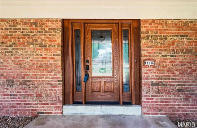 14196 Cross Trails Drive Gallery 3