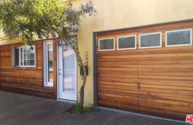 4614 NOB HILL Drive Gallery 2