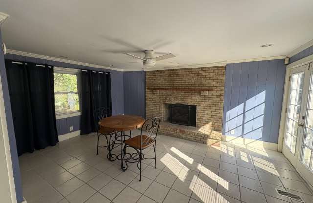 1404 Mcarthur Avenue Gallery 1