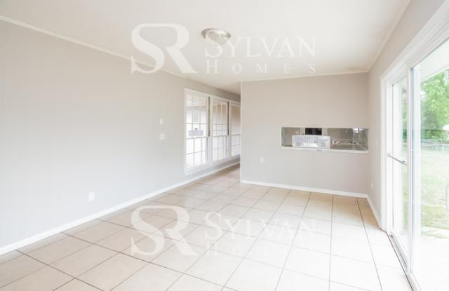 1528 Laburnum Drive Gallery 3
