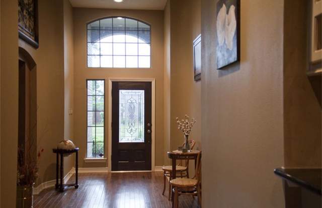 6306 Laguna Bay Court Gallery 2