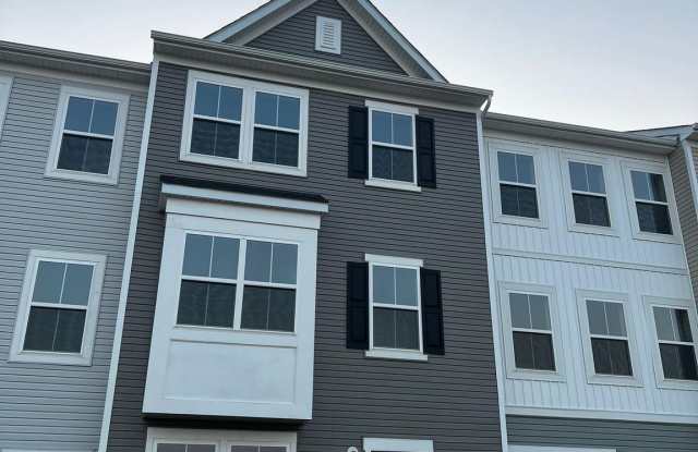 1237 CEDAR VALLEY ROAD photos photos