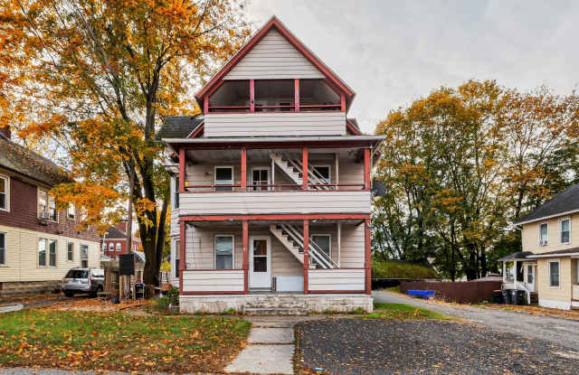 31 Wolcott Avenue - 31 Wolcott Avenue, Torrington, CT 06790