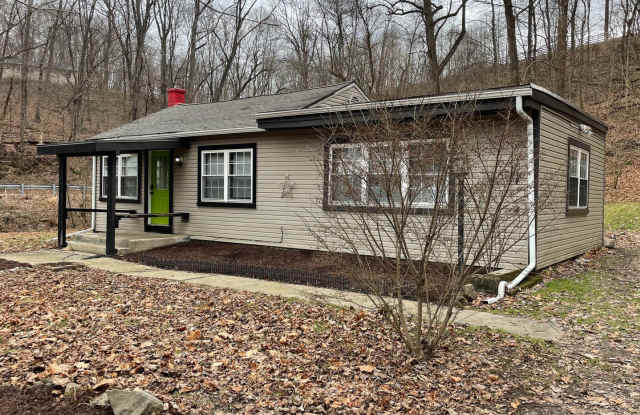 4 E Miller Rd, New Providence, PA 17560 photos photos