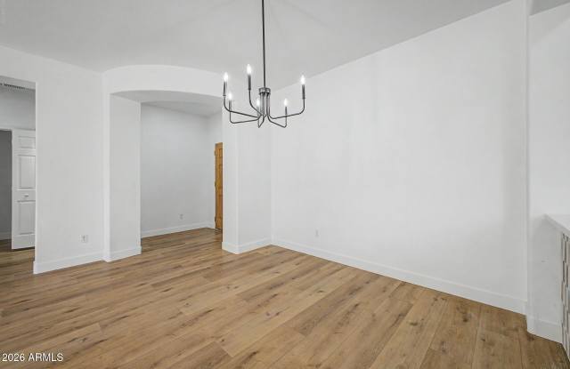 706 E LAS COLINAS Place Gallery 4