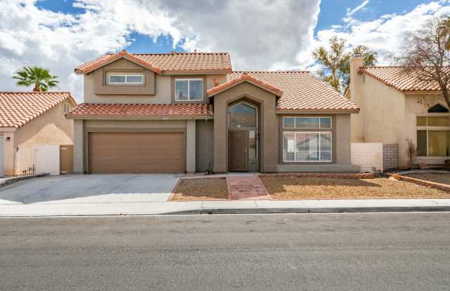 Updated 4-Bedroom Home with Spacious Backyard! Gallery 1