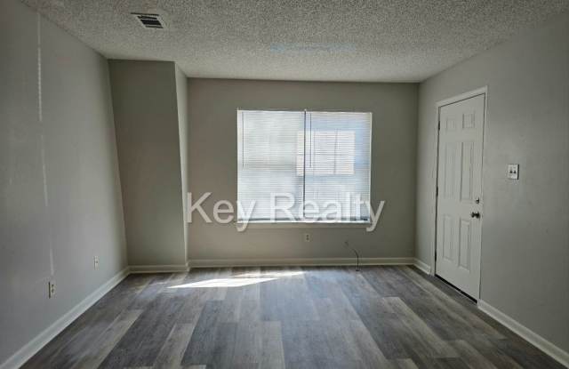 214 - B Lee St. - Pineville, downstairs unit Gallery 4