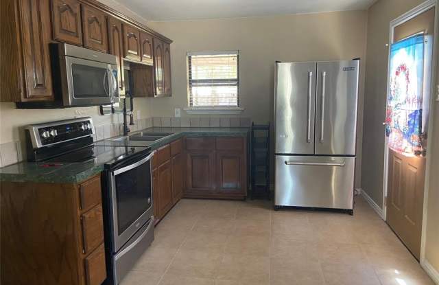 1648 Corrin Avenue - 1648 Corrin Avenue, Blue Mound, TX 76131