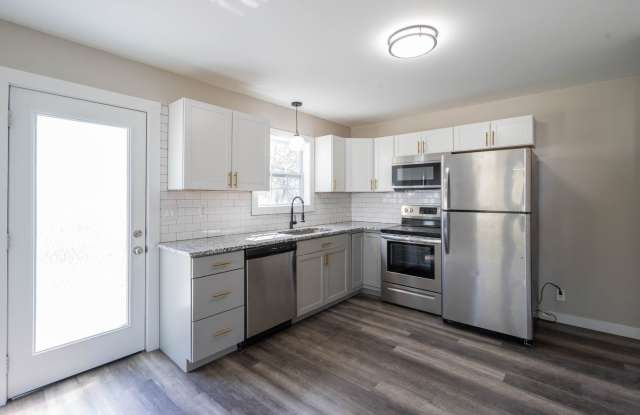 Newly renovated 3 bed and 1 bath house in kingsport Gallery 3