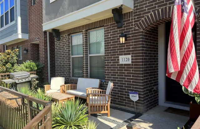 1120 Manacor Lane Gallery 4