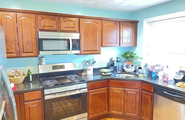 13 Essex St - 13 Essex Street, Revere, MA 02151