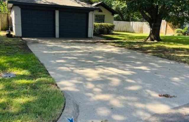 ASK ABOUT BACK TO SCHOOL MOVE IN SPECIAL! photos photos