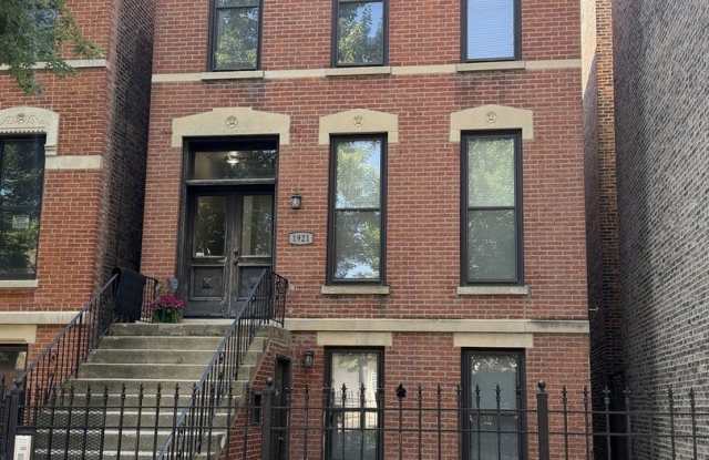 1921 W Evergreen Avenue photos photos