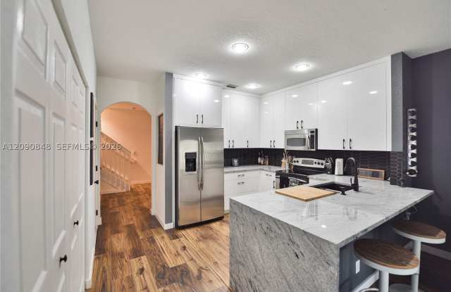 3356 NW 29th Ct Gallery 2