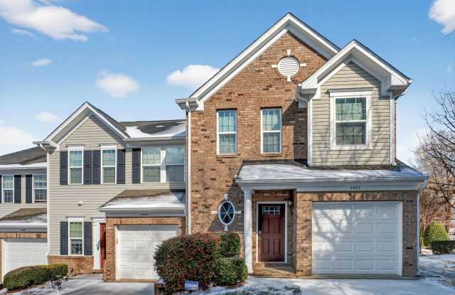 Charming 3 Bedroom Townhome in Highland Creek photos photos