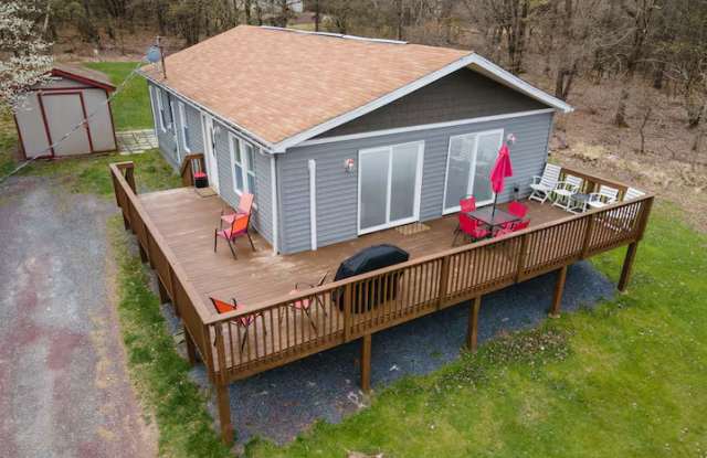 607 S Old Stage Rd - 607 South Old Stage Road, Towamensing Trails, PA 18210