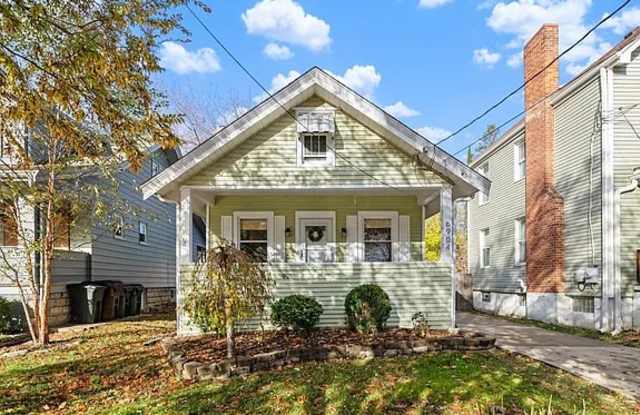 6904 Bramble Avenue Gallery 1