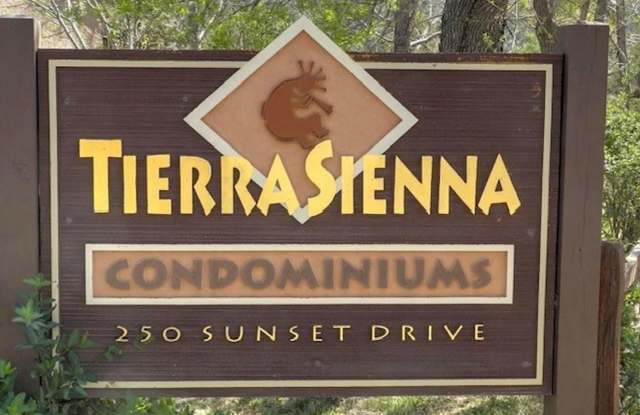 1 Bedroom in Sedona - Contact Property Pros Property Management Gallery 1