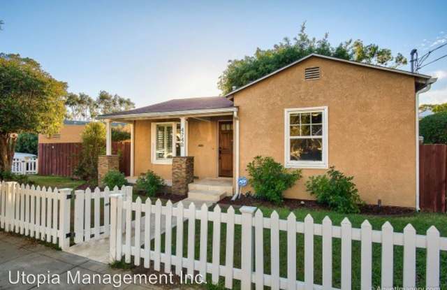 4740 W. Mountain View Dr. Gallery 2