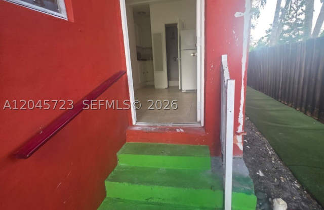10861 NW 22nd Ct Gallery 3