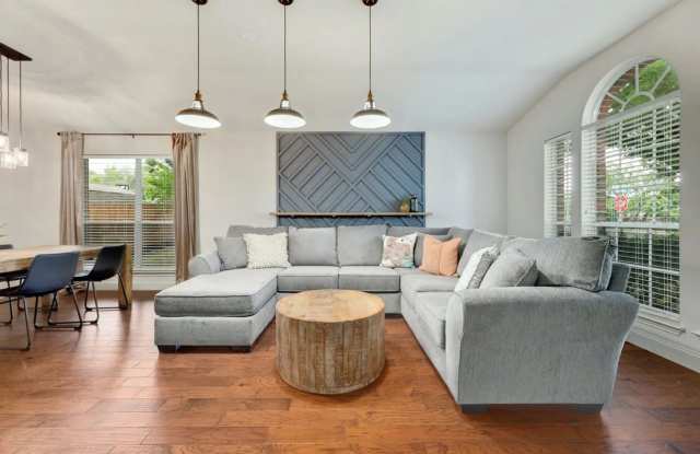 Furnished Long-Term Rental 13344 Tamayo Dr, Austin, TX 78729 Gallery 3