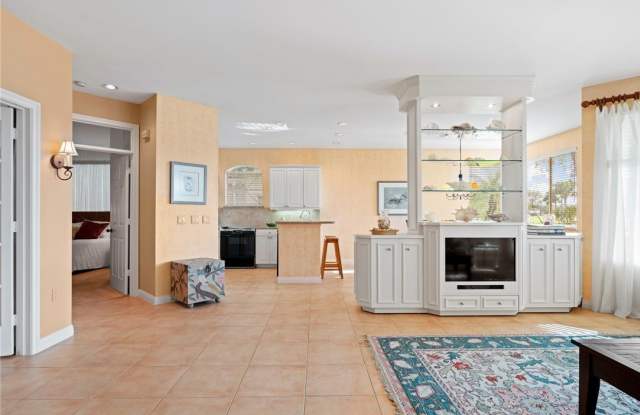 4781 S Newport Island Drive Gallery 3