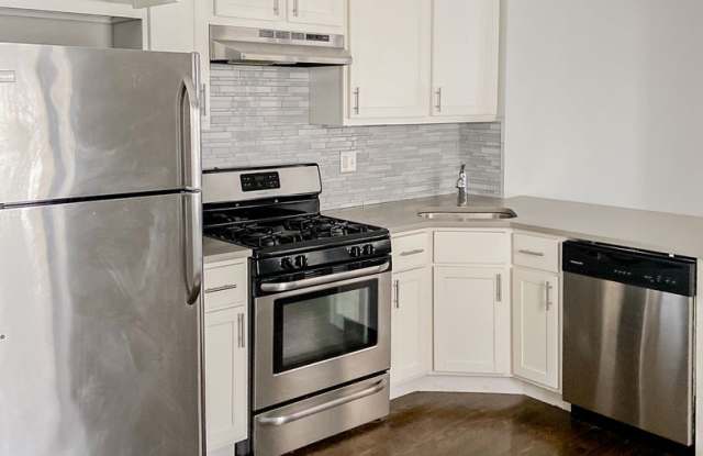 5168 North Leavitt Street photos photos