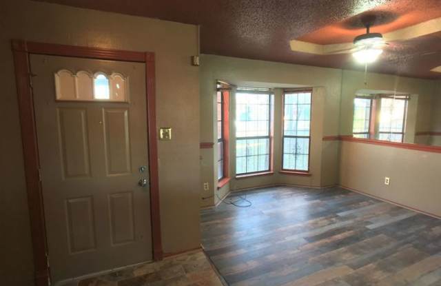 3029 Lawndale Drive Gallery 2