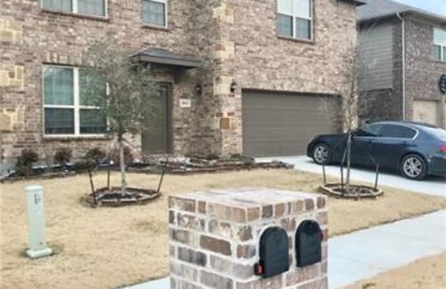 3013 Antler Point Drive - 3013 Antler Point Dr, White Settlement, TX 76108