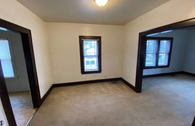 4011 Covert Avenue Gallery 4