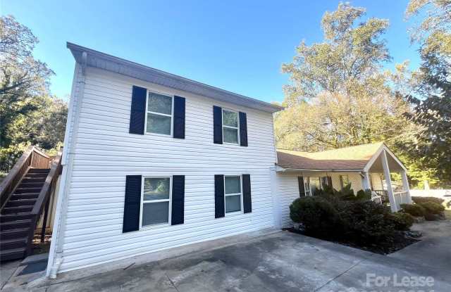 3110 Overbrook Terrace Gallery 2