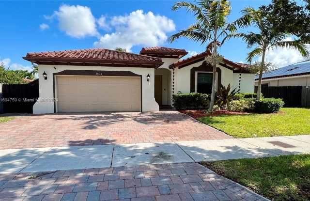 15315 SW 173rd St - 15315 Southwest 173rd Street, Richmond West, FL 33187