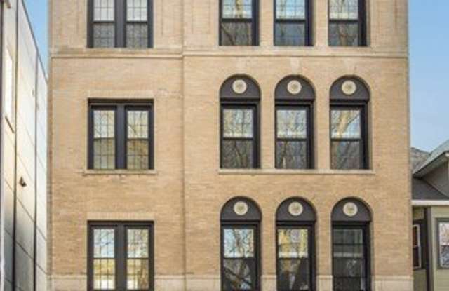 1535 W Estes Avenue unit: 3 photos photos