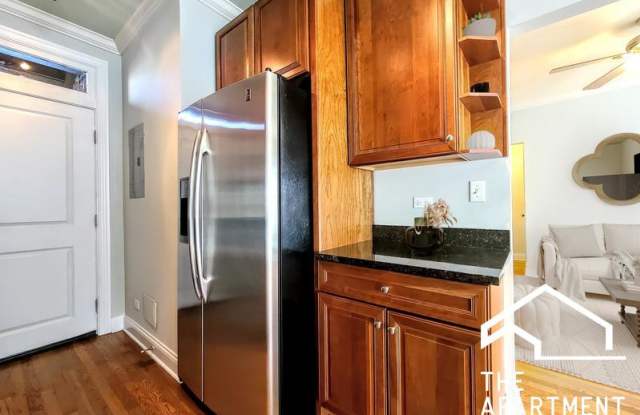 750 West Addison St. photos photos