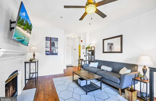 1530 SPRING GATE Drive unit: 9219 - 1530 Spring Gate Drive, Tysons Corner, VA 22102