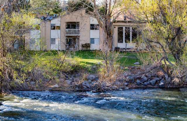 Truckee Riverfront Condo: 2BR, 2BA, Fireplace, Balcony! photos photos