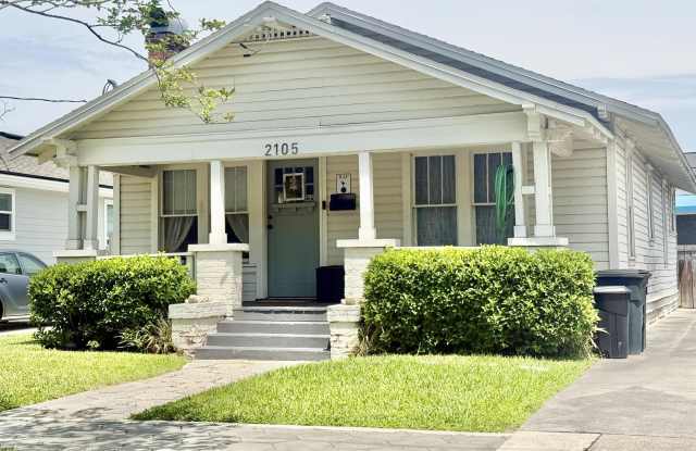 2105 GILMORE Street photos photos