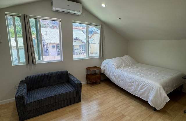 2364 Las Flores Drive Gallery 2