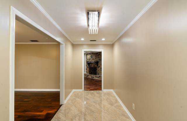 1017 Westbury Drive Gallery 2