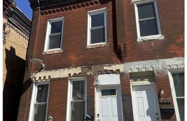 2047 E CAMBRIA Street photos photos