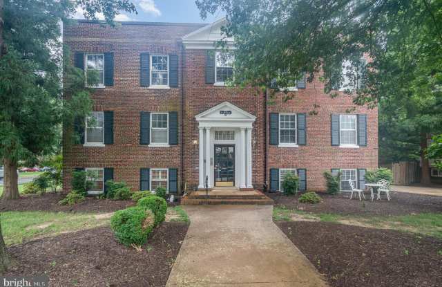 400 COMMONWEALTH AVENUE - 400 Commonwealth Avenue, Alexandria, VA 22301