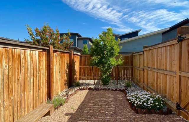 10809 E. 25th Drive Gallery 4