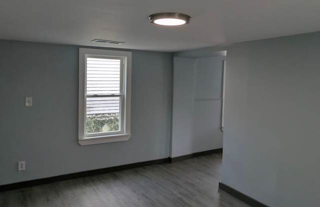 Carnegie - 2 BR Single Family Home Gallery 4