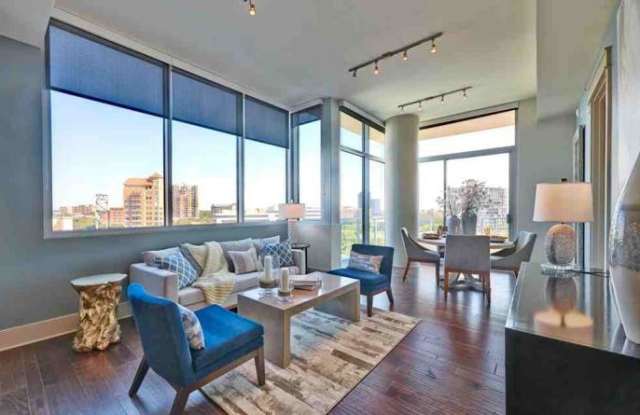 Brady Gallery 4